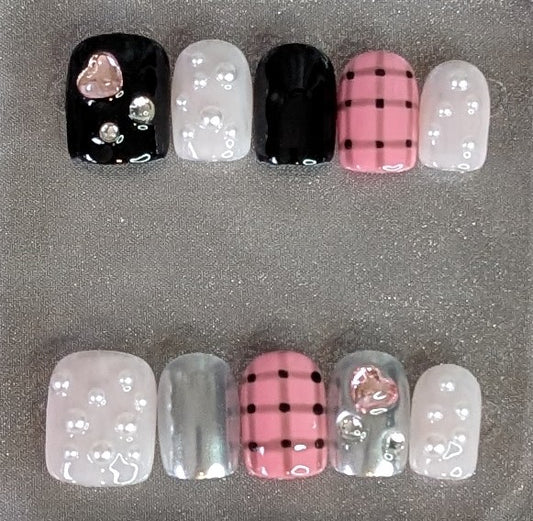 Sweet Hearts & Plaid Press-On Nails | Beauty Fixx